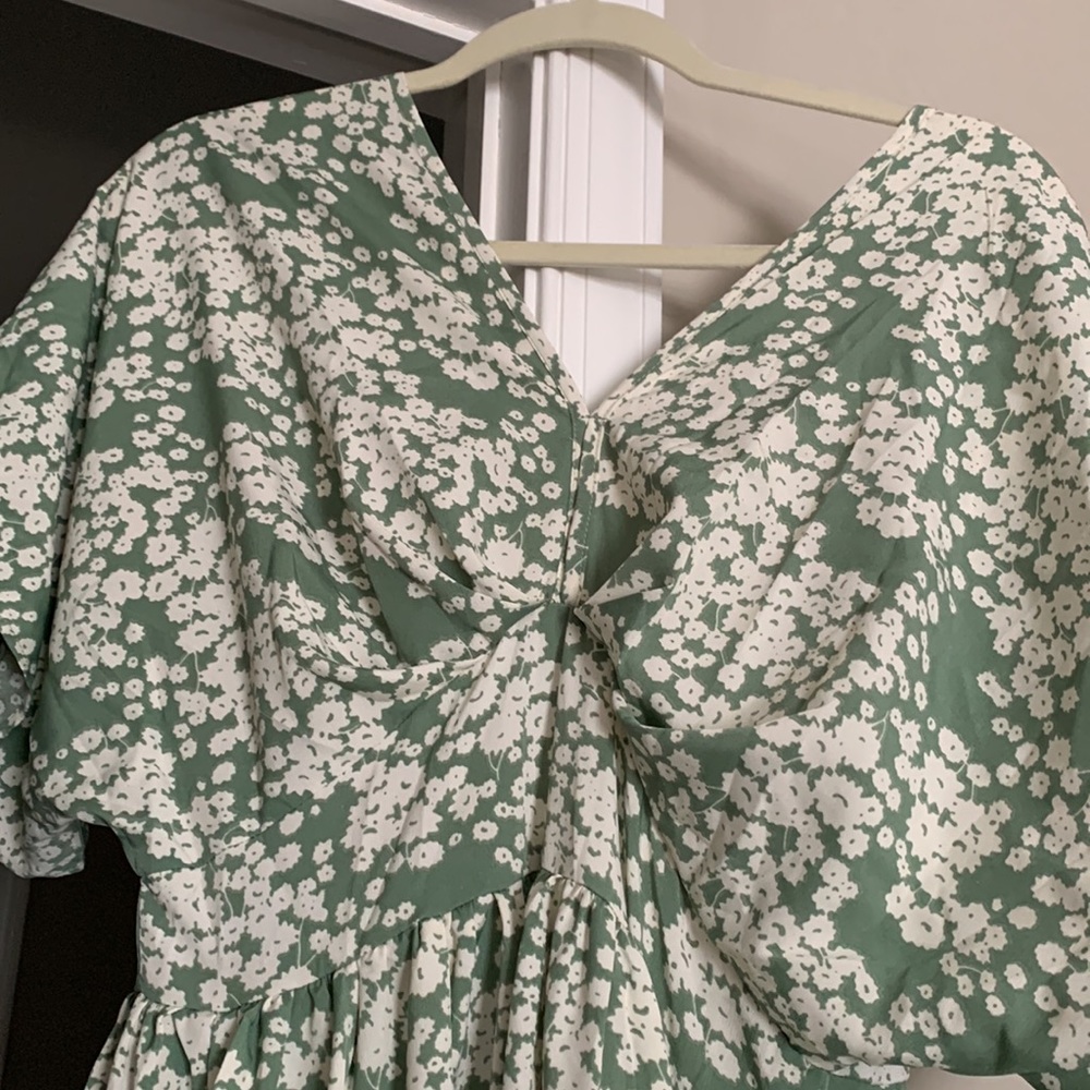Shein Dress - Picture 3 of 5